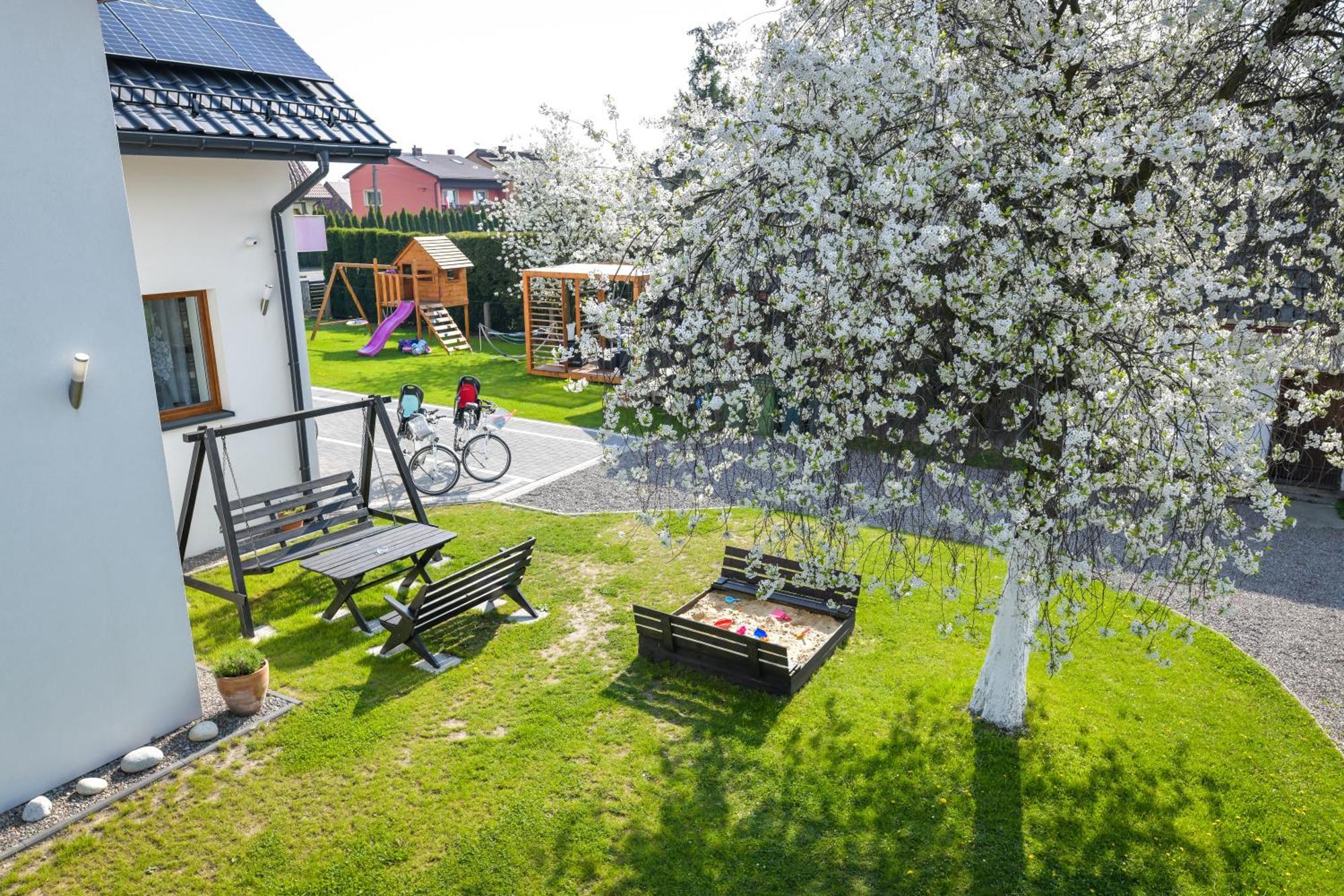 Lawendowy Domek Zator Przeciszow Exteriör bild